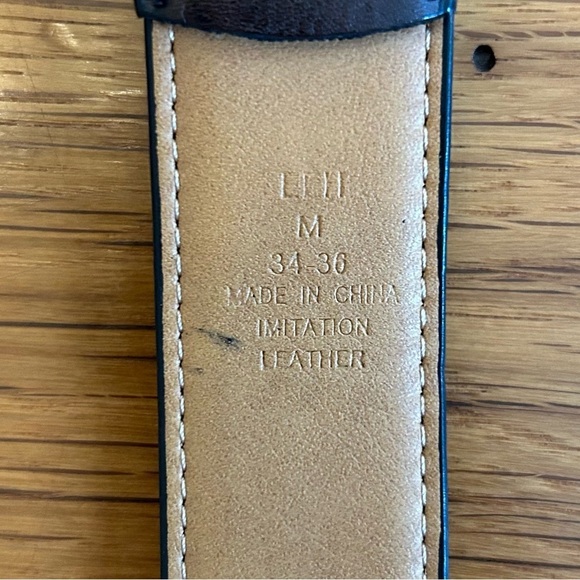 Faux Vegan Leather Men’s Casual Dress Belt in Dark Brown SZ Medium 34-36 - Picture 8 of 8